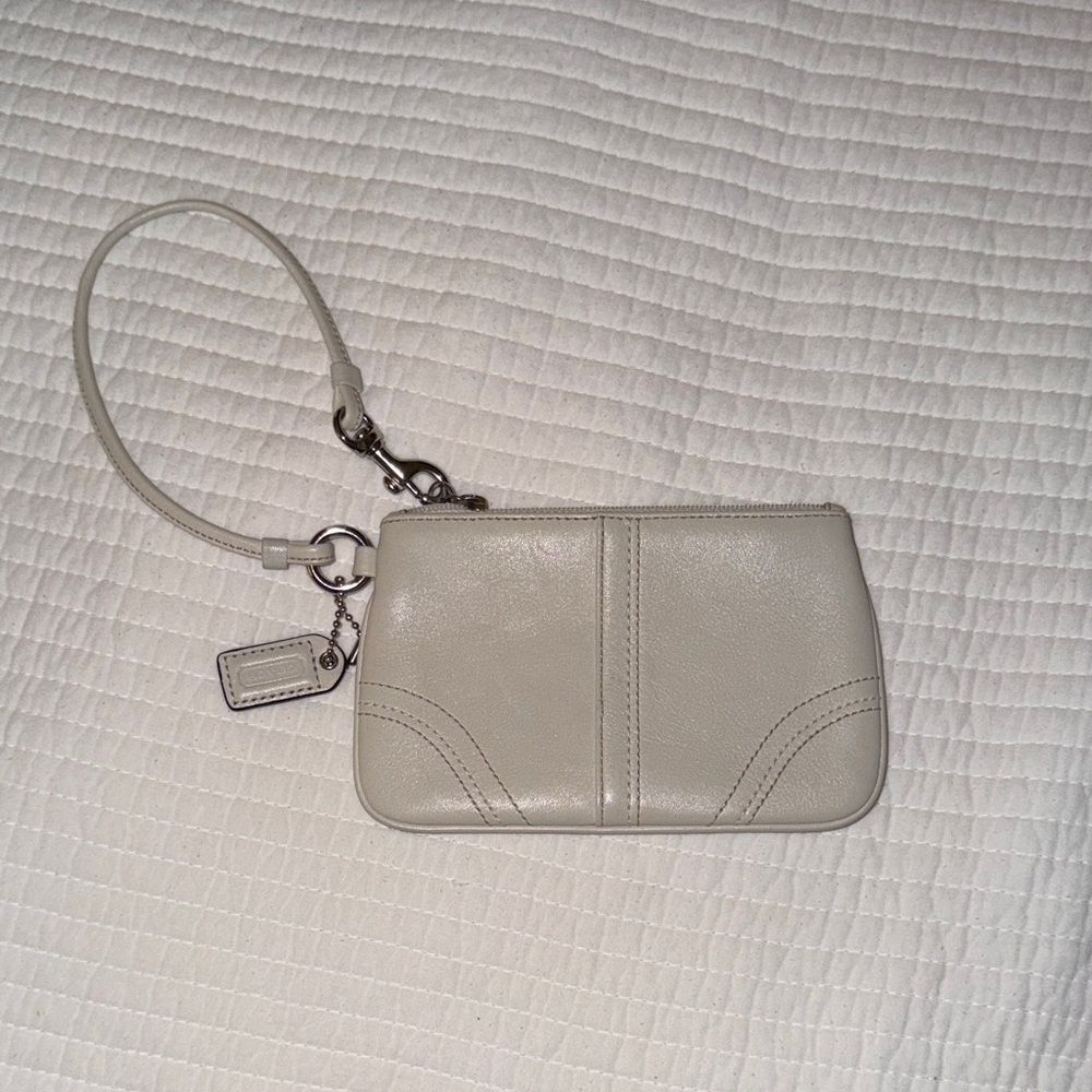 Vintage Coach Wristlet in Soft Gray